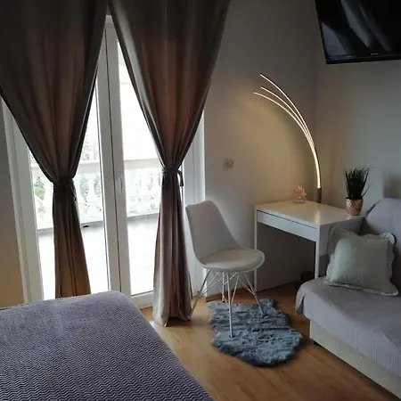 Jonjic Apartment *