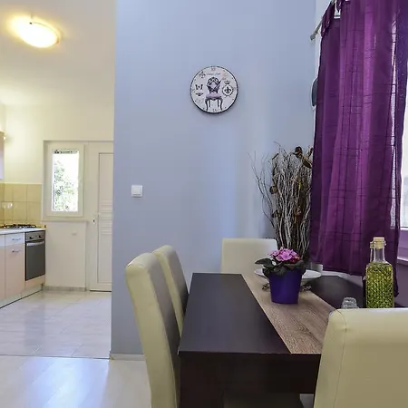 Jonjic Appartement *