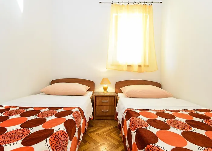 Jonjic * Βόντιτσε